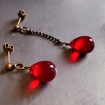 RED Czech grass  赤の雫　アシンメトリー