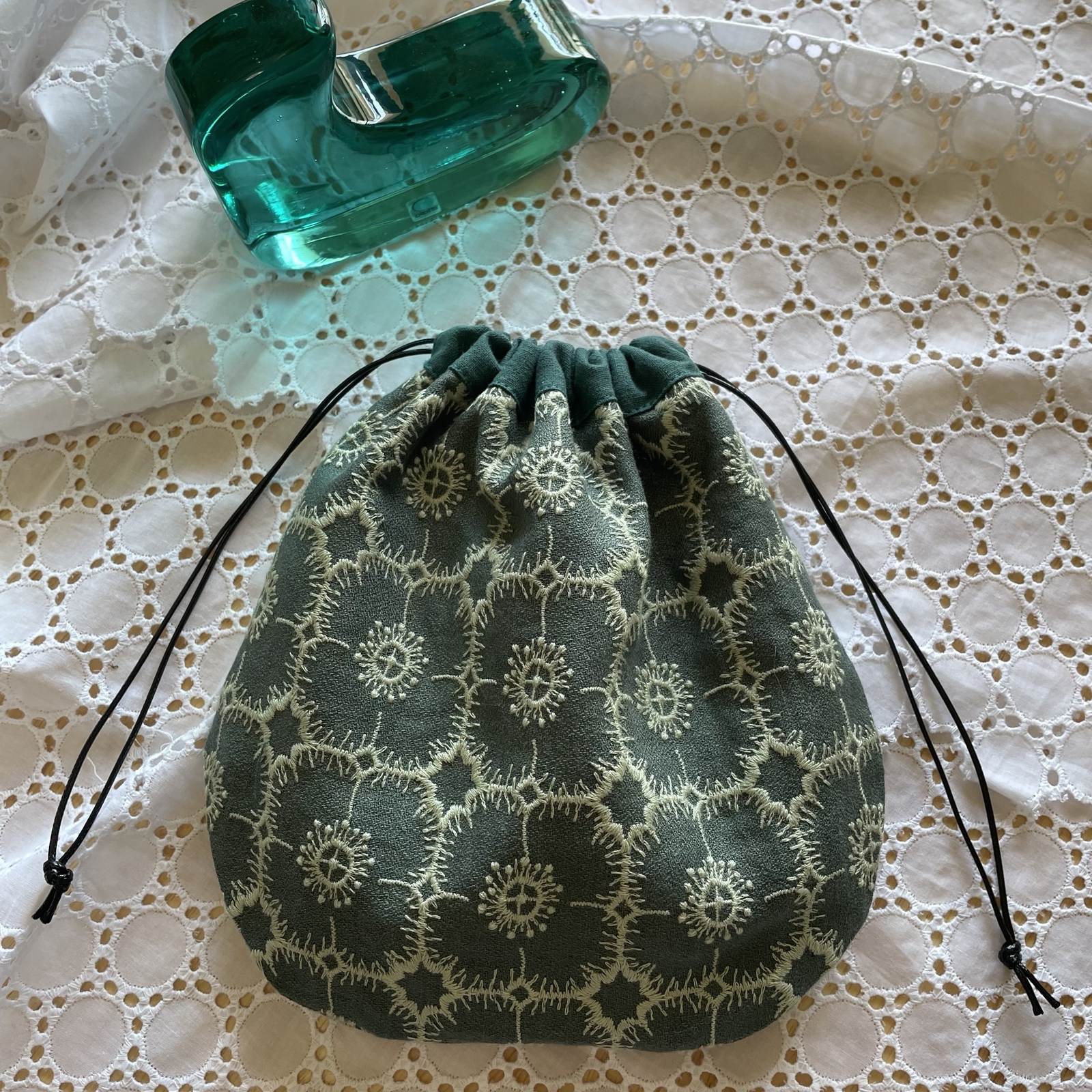 巾着バッグ　ミナペルホネ　ハンドメイド　choucho ハンドメイド ミナペルホネンchoucho巾着バック