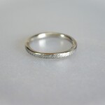 Titanium Ring ・純チタンリング=細身のシャープな鎚目=受注生産