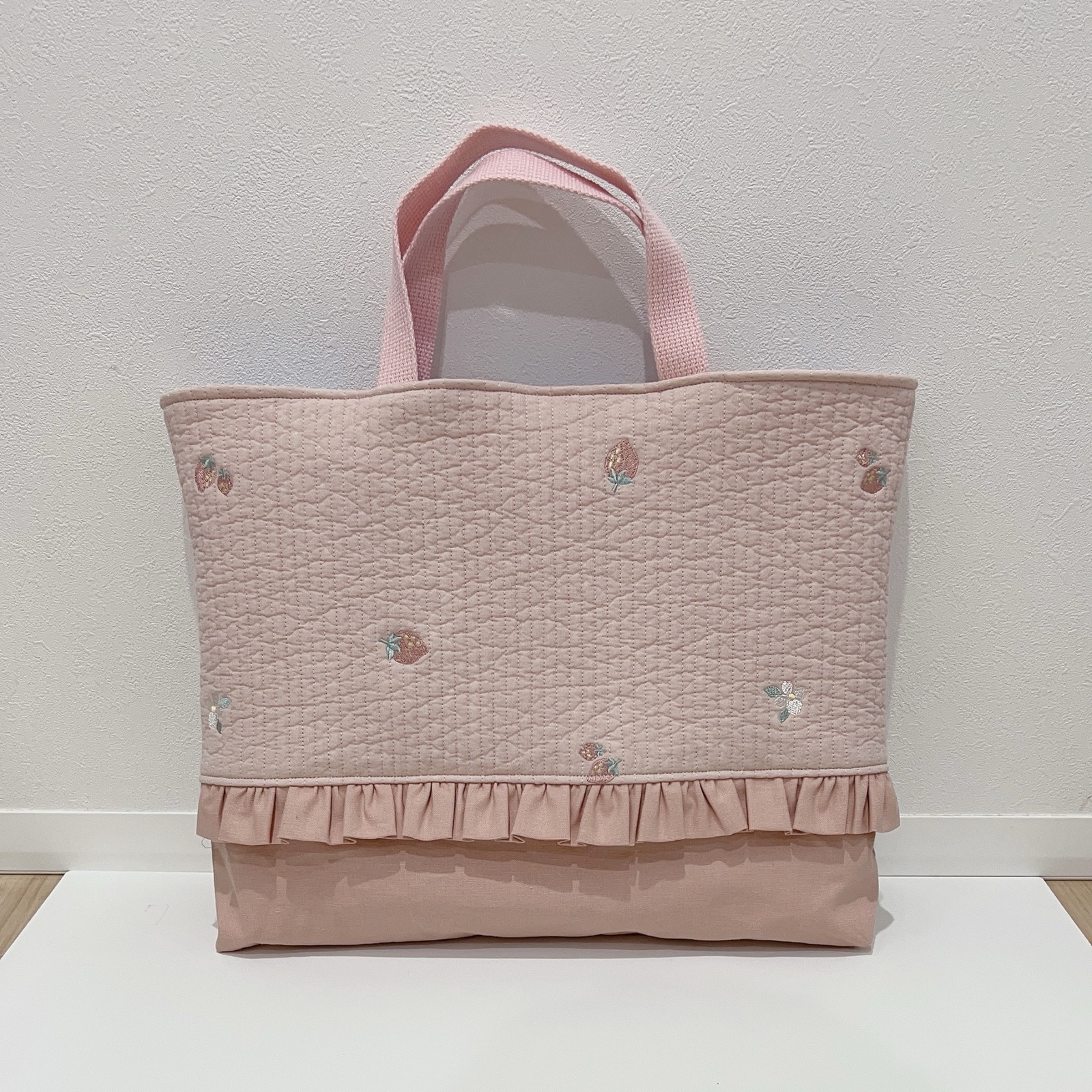 納期お急ぎ　納期2〜3日　レッスンバッグ　体操服袋　ヌビ　いちご刺繍 楽天市場】ヌビ（レッスンバッグ・トートバッグ｜バッグ