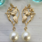 ゴールド&パールのbirdピアス