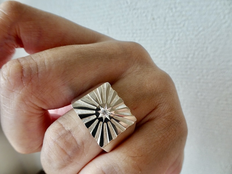 仁尾彫金『一つ星ダイヤ太陽の印台リング2、磨き』ハンドメイド332