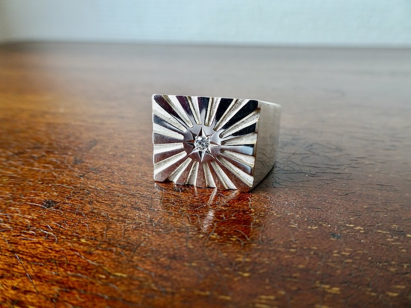 仁尾彫金『一つ星ダイヤ太陽の印台リング2、磨き』ハンドメイド332
