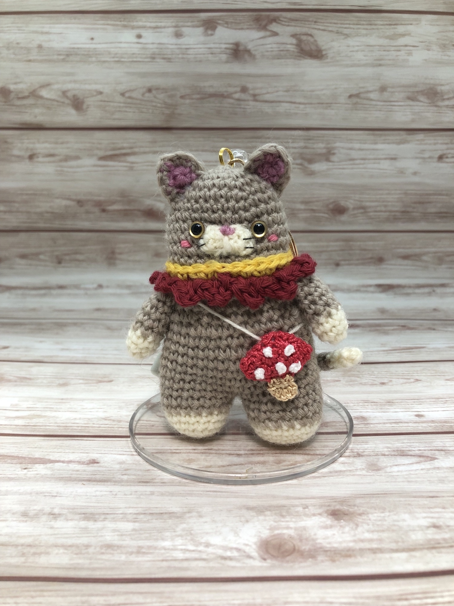 KUMA様 猫 おもちゃ サイズup 受付 1名様 あみぐるみ ハンドメイド 受注制作】小さな着ぐるみあみぐるみ♪*ねこちゃん* あみぐるみ