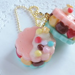 *にゃんこがいっぱい！クッキーサンドキーホルダー