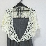 ★ｙ様ご予約品★　ひらひら三角ショール　ミルク色