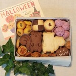 10月のハロウィンクッキー缶