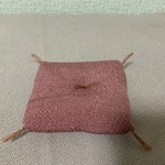   ちりめん細工:ちりめん座布団(灰桜)