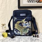 ★セール品 和柄ミニショルダーバッグ 鯉 ネイビー ポシェット 内ポケット付き