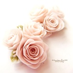 【♡133】樹脂粘土　薔薇　ブーケ　パーツ　ハンドメイド　アクセサリー素材