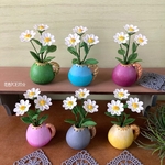 【💜再販】粘土の花〓カラフルころりん♪キュートな白い小花たち＊手のひらサイズ🌱【約7.5㎝】🩵【麻布付】各1点
