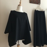 ストレッチウール（黒）で作ったゆったりプルオーバー