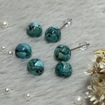 ターコイズ 天然石 ミニピアス レジン イヤリング アレルギー対応　トルコ石　ミニ　プチ　シンプル　ユニセックス　ペア　プレゼント　贈り物　ギフト　彼女　彼氏　１２月　誕生石