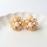デイジー*ビーズ刺繍イヤリング/ピアス