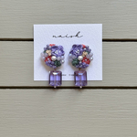 刺繍イヤリング　サークルブーケ　カットガラスビーズ　パープル　鮮やか