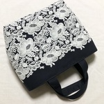 【Kina***様ご予約品】ミナペルホネン smile flower ネイビーホワイト パニーニ トートバッグ