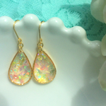 虹色のしずくピアス・イヤリング