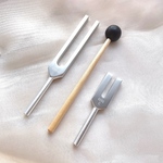 クリスタルチューナー　528Hz 4096ヘルツ4096c浄化セット　音叉　限定一点　送料無料パワーストーン天然石風水開運癒やし浄化 ゴムマレット付き