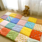 92cm×142cm　大きな四角つなぎのパッチワーク  マルチマット　ベビーマット　インテリア　puu005　出産祝　