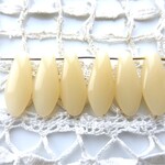ダガー　半透明クリーム　チェコビーズCzech Glass Beads8個