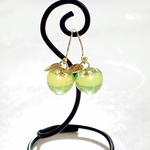 ひとつぶりんごピアス〜Green Ver.〜【イヤリング対応可】