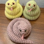 にょろにょろヘビのあみぐるみ