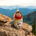 【能登復興募金】ぬいぐるみチャーム用おくるみ　そこにいるのはオオカミ？キツネ？　黄色