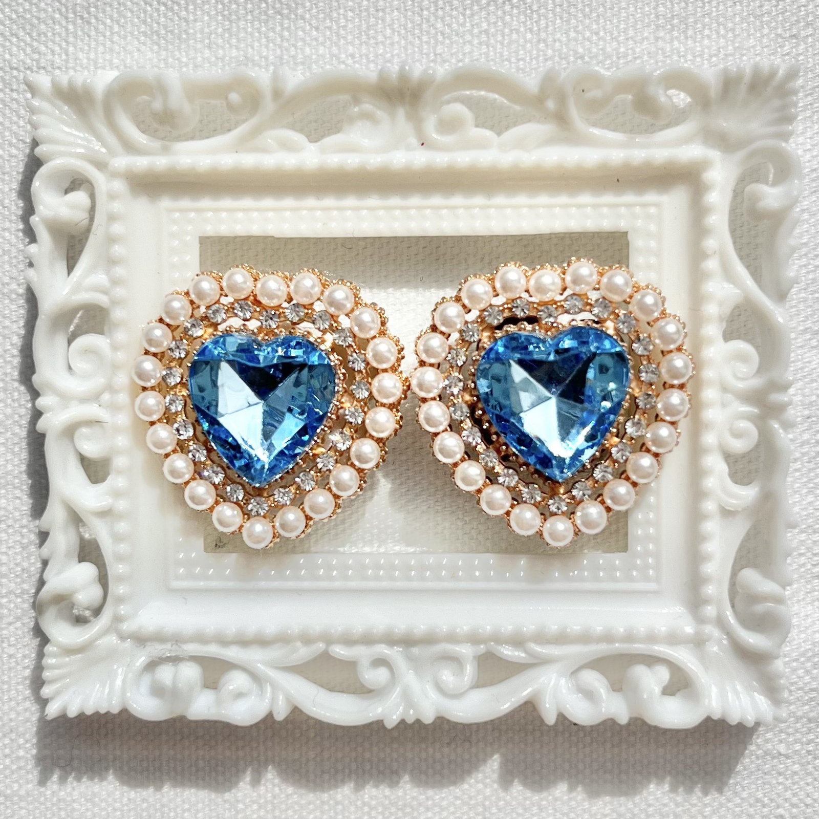 ❤️再販⑨❤️大ぶりハートビジューのピアス イヤリング 昭和レトロ 
