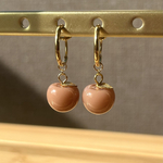 【ゴールド／栗色】パステルりんごのピアス、イヤリング