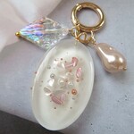 478.オーバルレジンのカラビナキーホルダー　「ミルクタイプ」