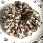 【10個限定💕300円】ヒョウ柄🐆ファー❤︎プレーンシュシュ✨