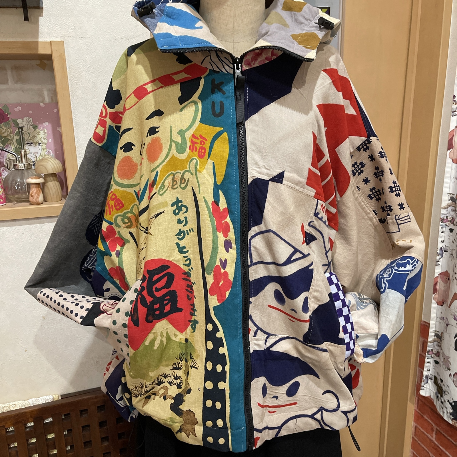 昭和レトロ☆手ぬぐい　100枚＋おまけ17枚　　長期保管品　リメイク 手ぬぐい 古布旗 リメイクジャンパー 昭和レトロ - RINKO-RINGO'S