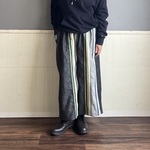 個性的デニムワイドパンツ