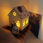 クリスマス　ミニチュア　木製ハウス　LEDキャンドル ピンク色屋根