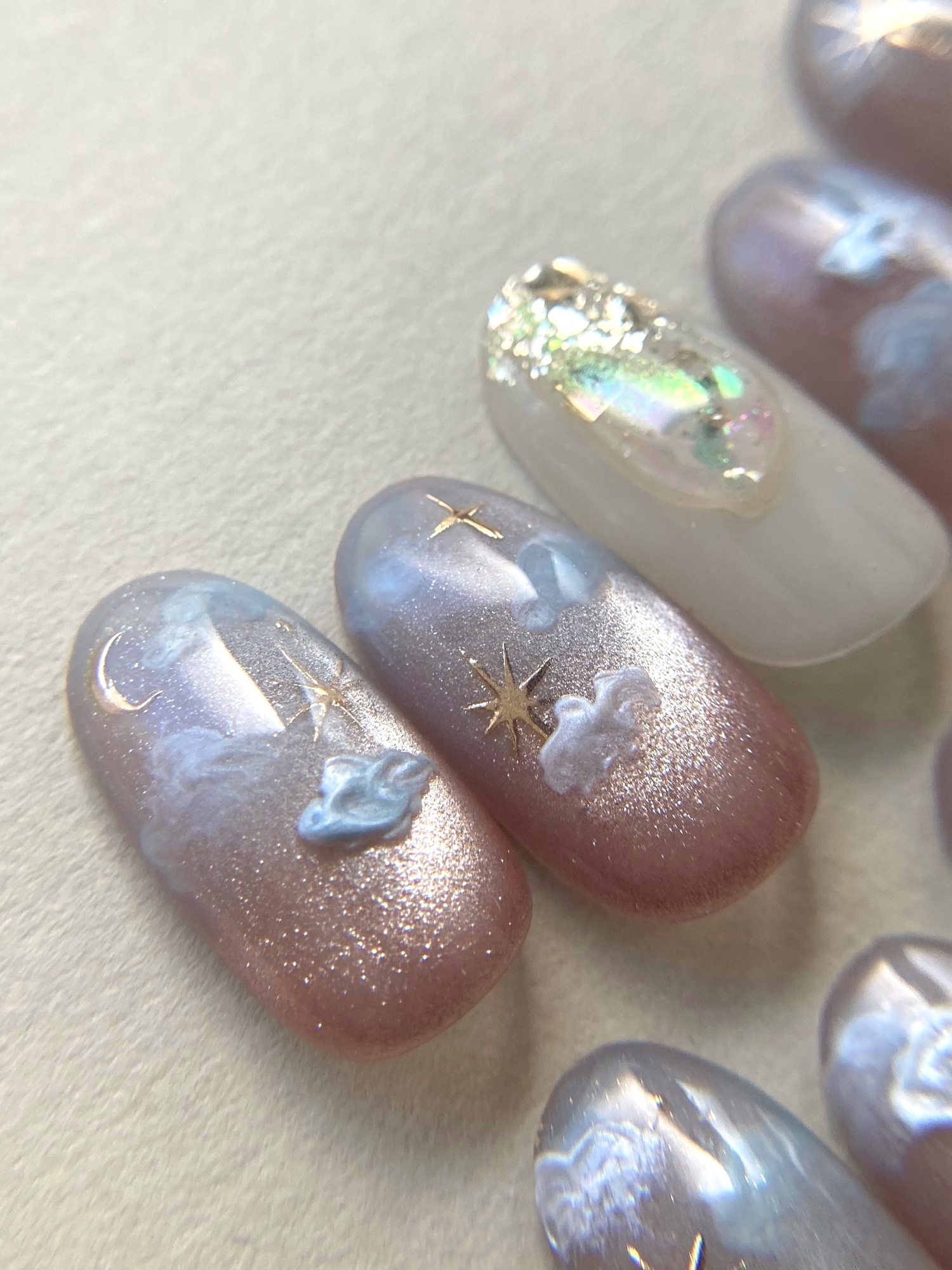 ふわふわ雲☁️💫ネイルチップ 星 雲 月 宇宙 空 マグネットネイル