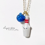 🎳 bowling bear  ✵ ボウリングマ  【 赤ピン・青ボール 】 ネックレス  ペンダント   50cmチェーン