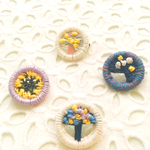 ★送料無料★ 不思議な木  刺繍 ブローチ