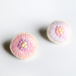 ＜Stella～遊び好きの星～＞刺繍ピアス◎シャーベット◎ミルクピンク×ミルクパープル◎アシンメトリー◎2way★ロングポスト/アレルギー対応変更可能