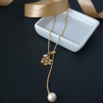 雪の結晶×コットンパールのスライドネックレス＊　2way／3way／スライド／Y字／長さ調節／アスタリスク／冬／ラリエット／スノーフレーク