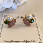 アンティークなビジューピアス