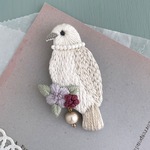 白い鳩の刺繍ブローチ＊鳥