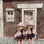 M2423 ミキちゃんマキちゃん　ピンクジャケット　パープルチェックワンピース　コーディネート