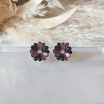 【イヤリング】芳醇グレープとブラックのバイカラーフラワー