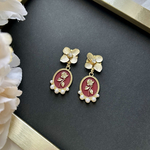 赤薔薇のクラシカルイヤリング/ピアス［ゴールド　フラワー　パール　宝　塚］
