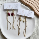 【NEW】【🍷ｺﾞｰﾙﾄﾞ× ﾜｲﾝﾚｯﾄﾞ】ミニハートの揺れるピアス