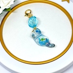[B品] ブルーローズにゃんこ（蝶々つき）チャーム
