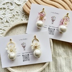 ⭐️LS  🩷【ｺﾞｰﾙﾄﾞ× ﾋﾟﾝｸ】コットンパール×フラワーピアス💐