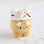 カラースプレー（困り眉のカップケーキ）