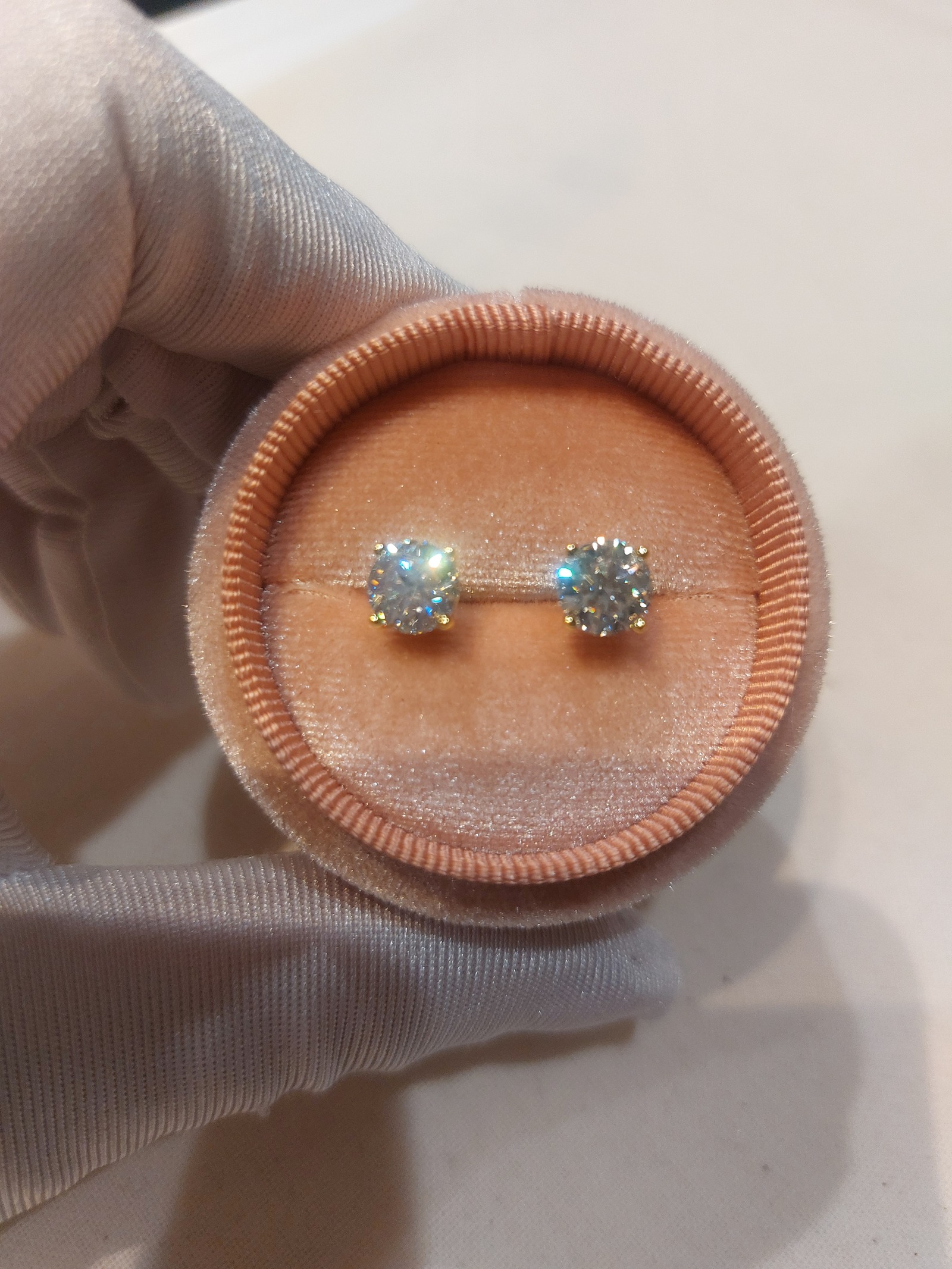 3ct 1,5cmモアッサナイト フープ ピアス モアサナイト