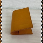 ヌメ革のお薬手帳ケース　キャメル